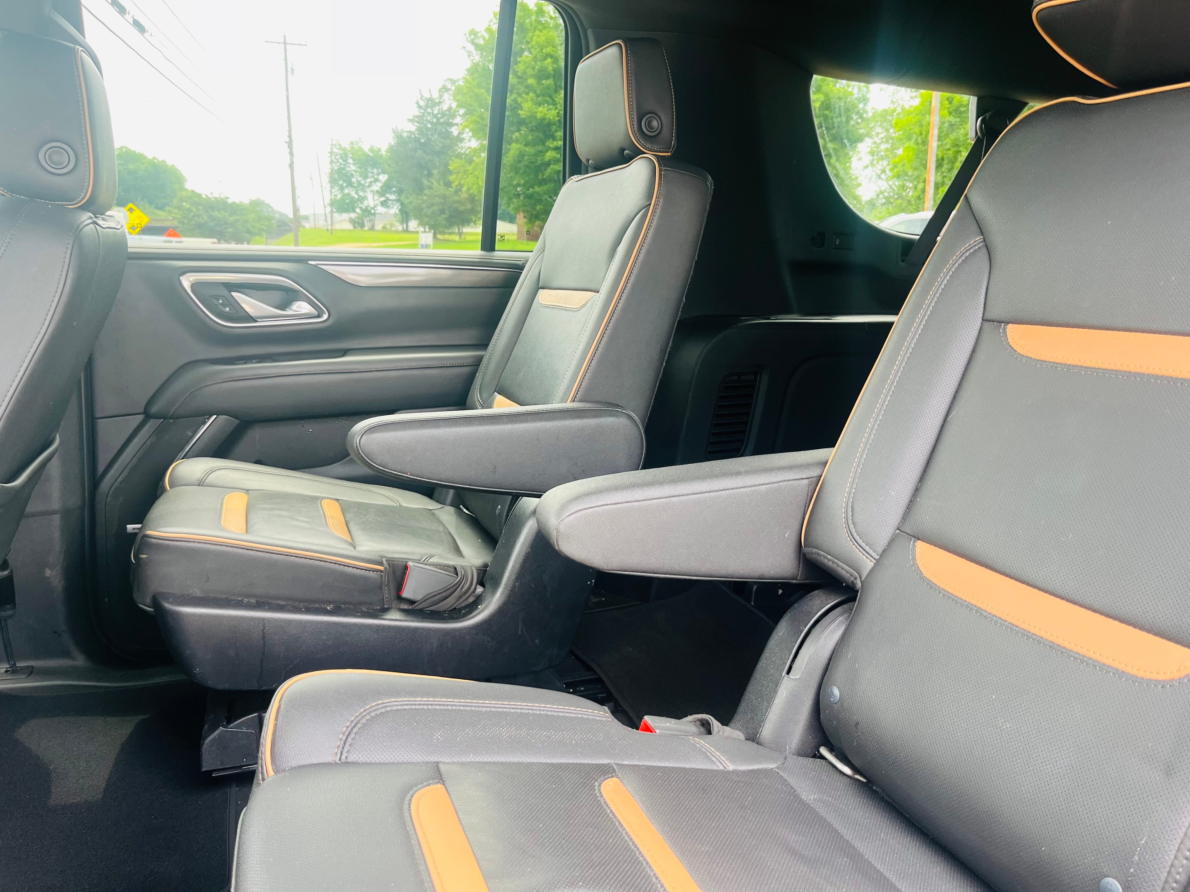 2022 GMC Yukon XL AT4
