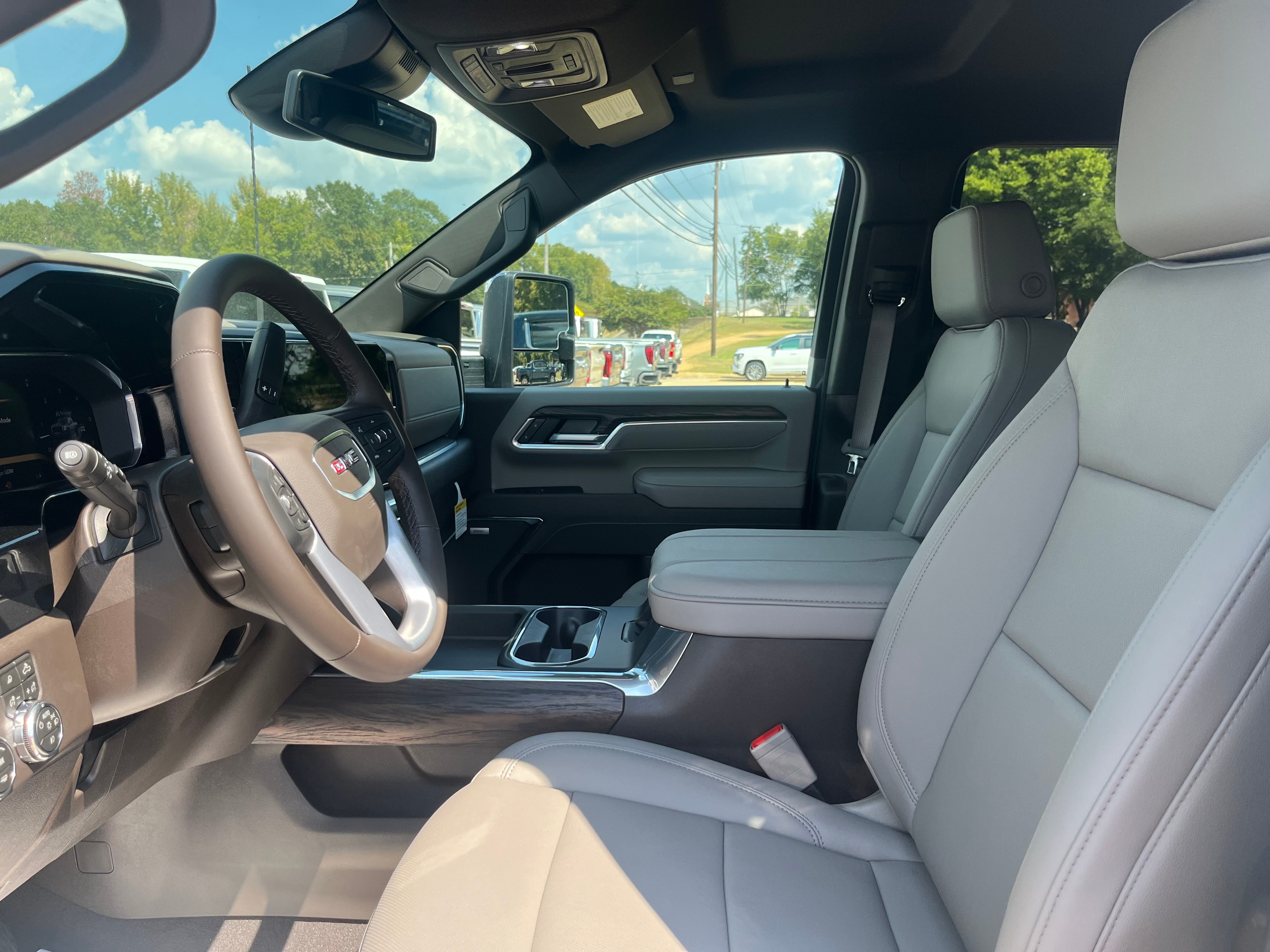 2026 GMC Sierra 2500 HD SLT