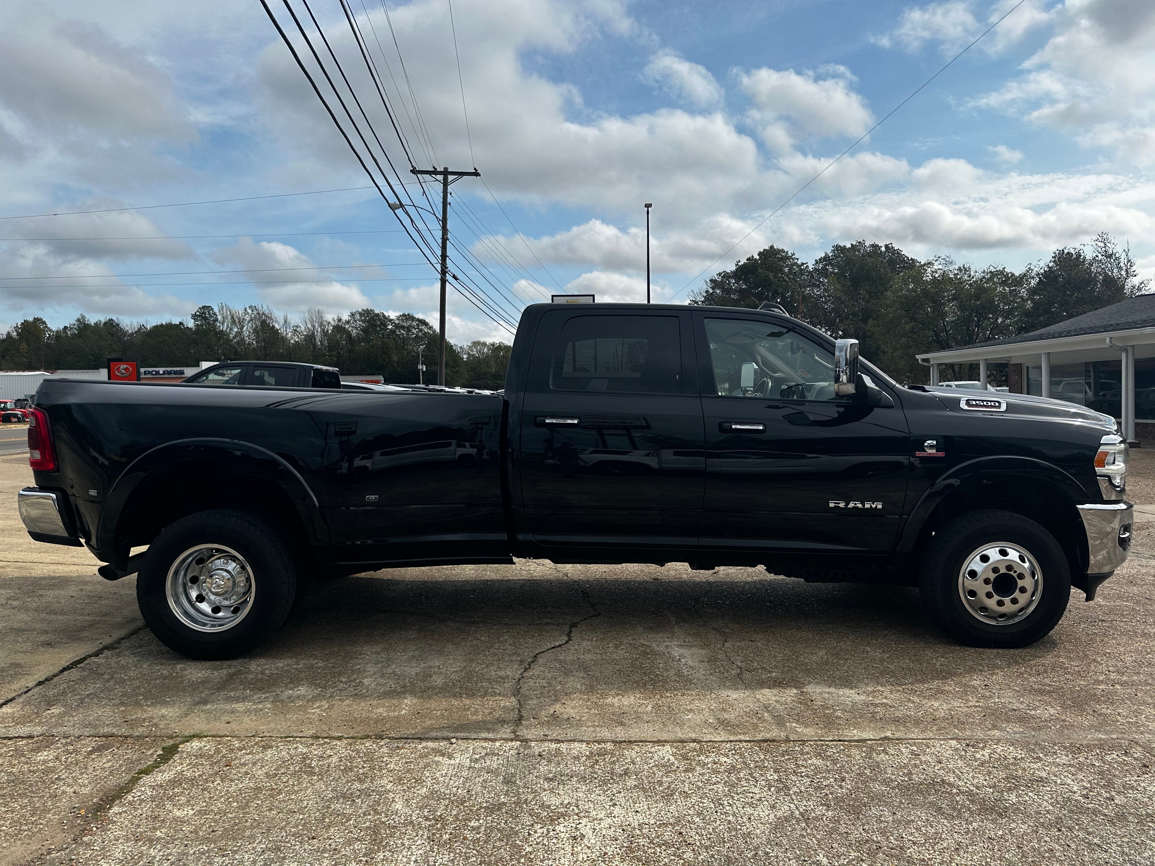 2022 RAM 3500 Laramie